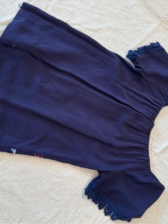 Vintage Navy Floral Embroidered off shoulder or Short-Sleeve Women's Top xs to s - Picture 14 of 15